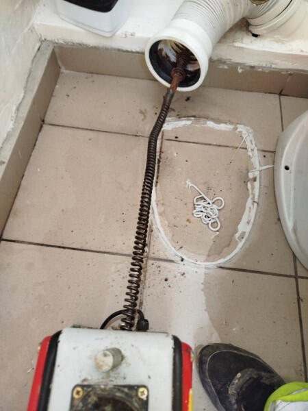 Duguláselhárítás 06